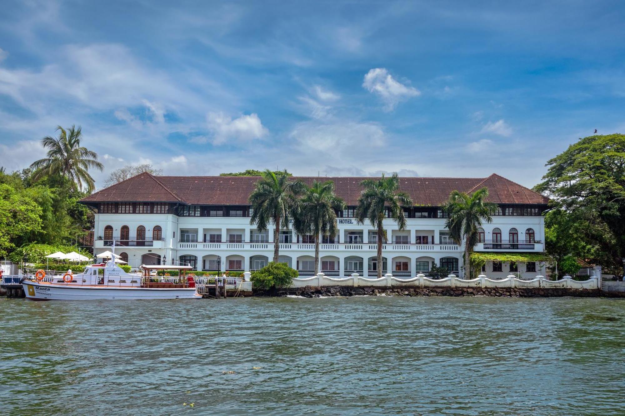 Готель Brunton Boatyard - A Cgh Earth Experience Kochi Екстер'єр фото